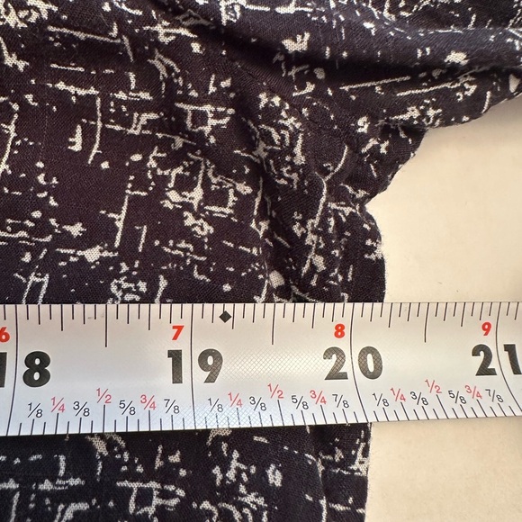 CLOTH & STONE Size M Black White Splatter Crosshatch Print Collared Button Down - Picture 7 of 8